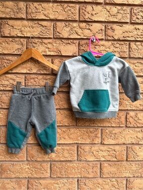 4/$25 • George Cotton Blend 2 Piece Hoodie Set
